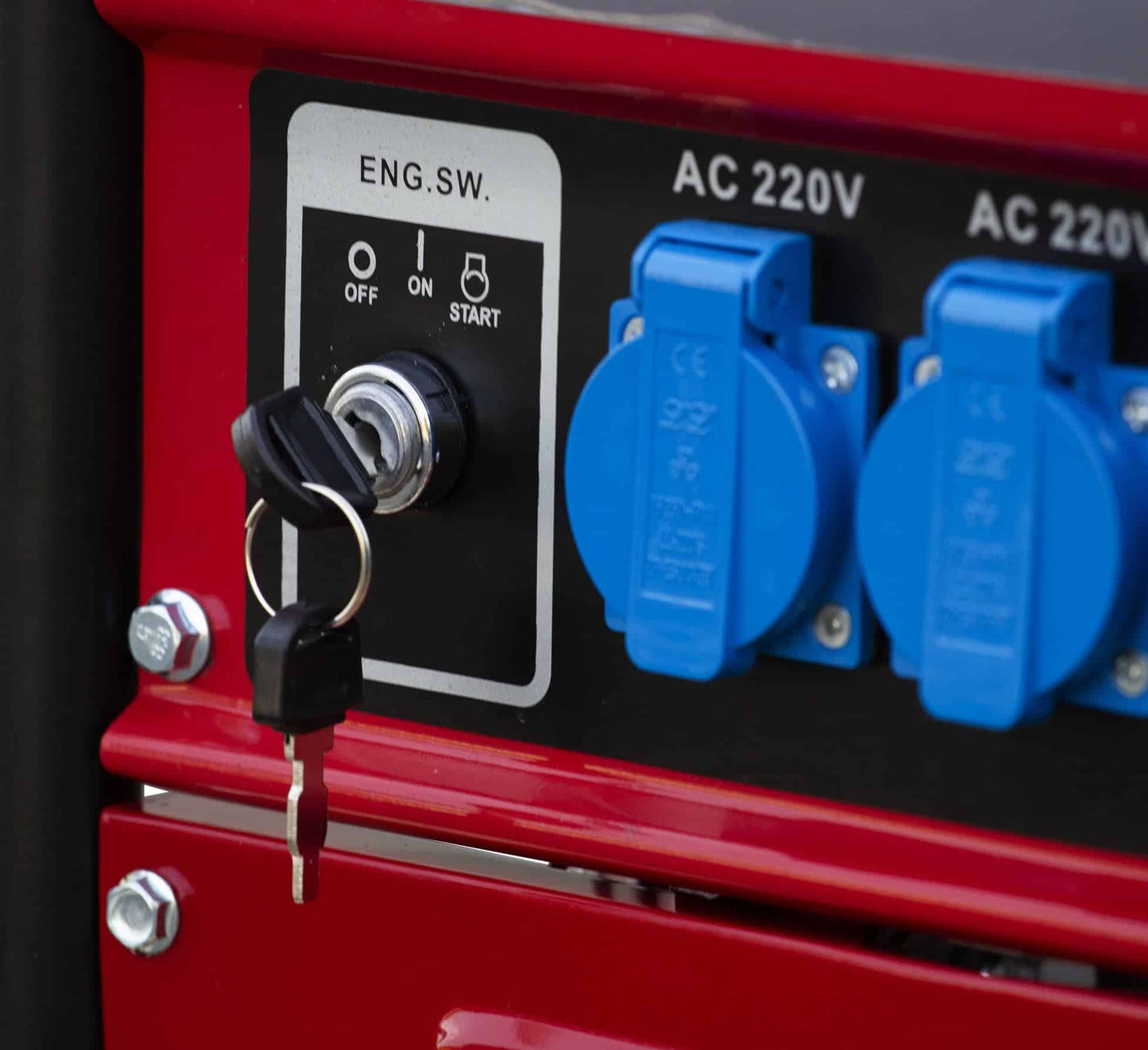 Generatore Di Corrente Benzina 7500W 7.5kW 220v/380v Silenzioso Inverter